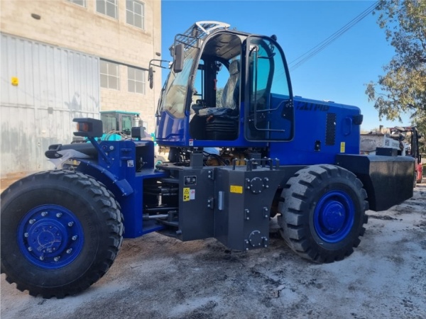 LTMG LTR100 rough terrain forklift in Argentina