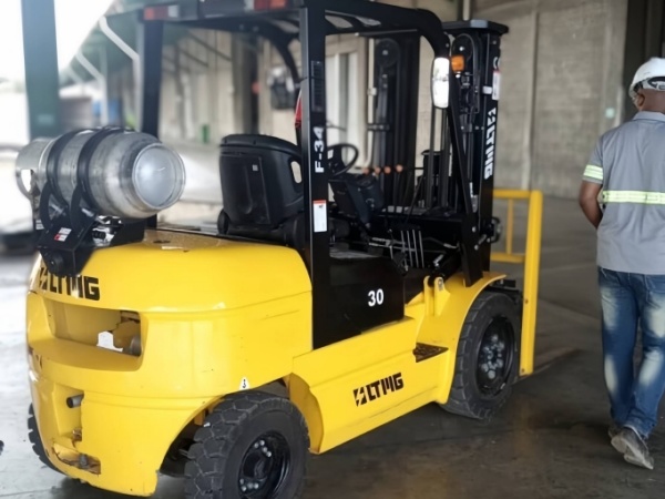 LTMG FG30 LPG forklift in the Dominican Republic