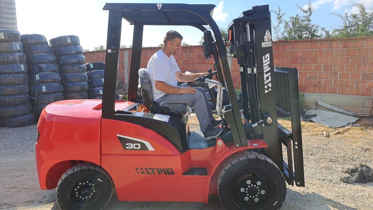 LTMG 3 Ton Diesel Forklift in Kosovo